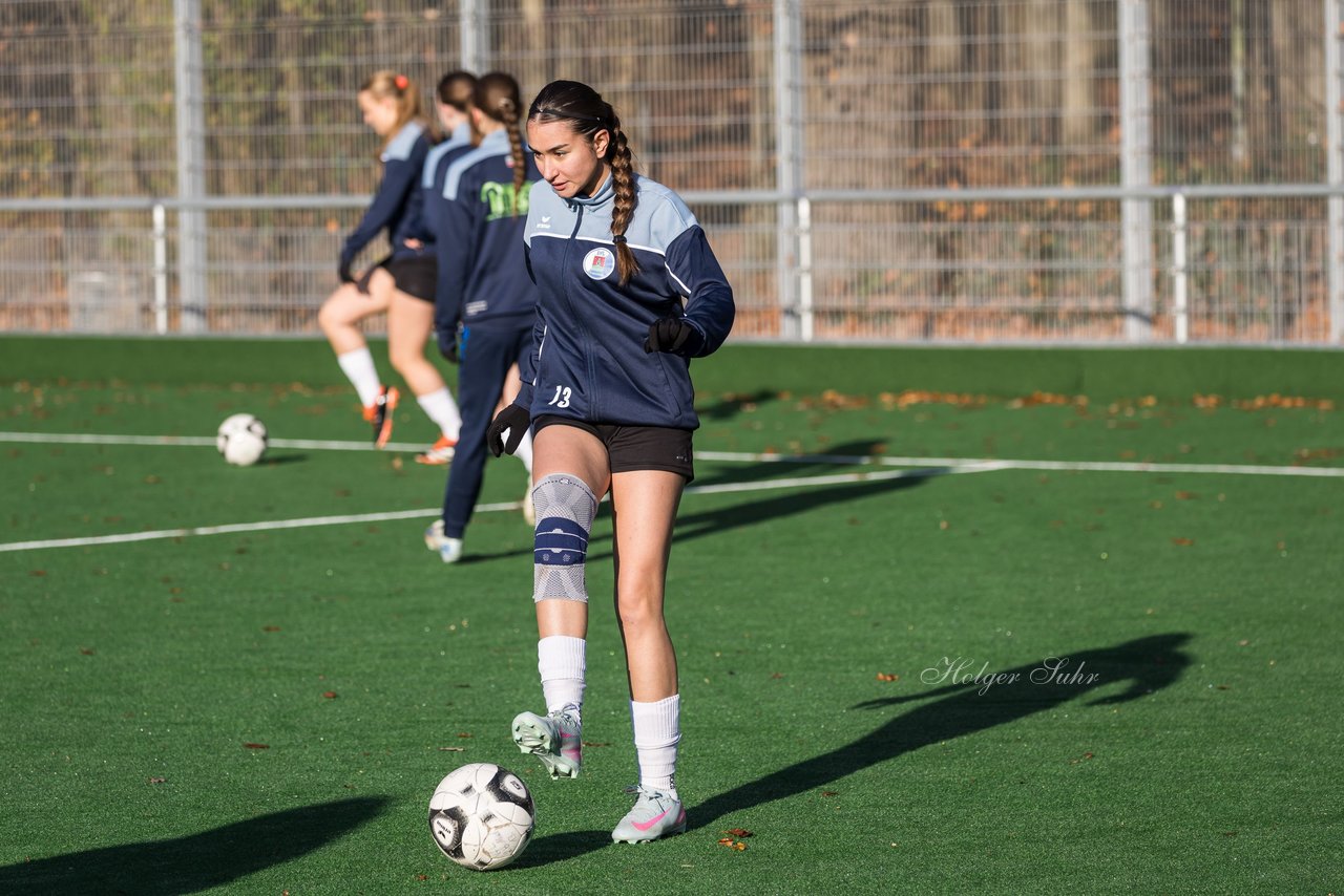 Bild 57 - wBJ VfL Pinneberg2 - Eimsbuttler TV 3 : Ergebnis: 5:0